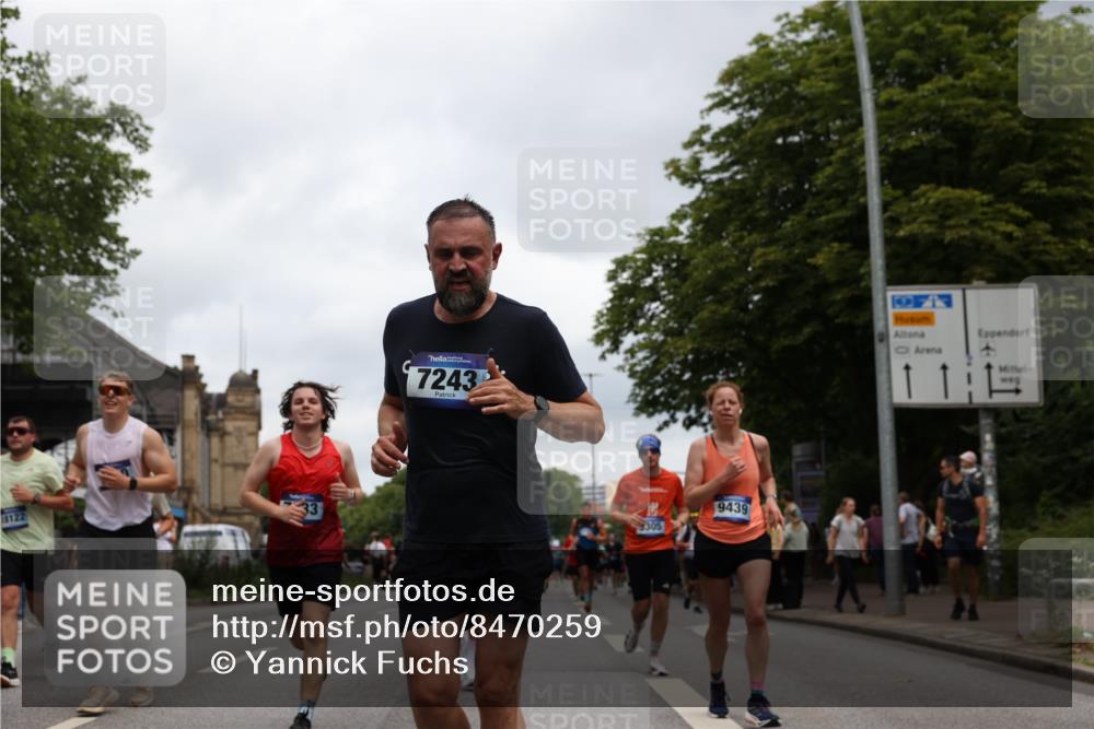 29.06.2025 - hella hamburg halbmarathon Yannick Fuchs http://msf.ph/oto/8470259 29.06.2025 10:57:36 20KM 1184, 1316, 1722, 1724, 1940, 1992, 2424, 2685, 3360, 4328, 4370, 5305, 5384, 5734, 6631, 7243, 7290, 7333, 8822, 9124, 9439, 9681, 10128, 10705, 10766, 10866, 11527, 11657, 11771, 12315, 12316, 12513, 12662, 13171, 13528, 13551, 14135, 14313, 14493, 15516, 15532, 15550, 15897, 16424, 16426, 16639, 16872, 17071, 17437, 17757, 17894, 18028, 18122, 18355, 18717 meine-sportfotos.de