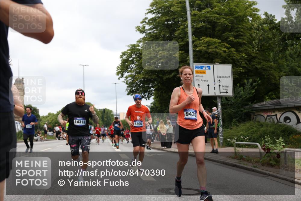 29.06.2025 - hella hamburg halbmarathon Yannick Fuchs http://msf.ph/oto/8470390 29.06.2025 10:57:36 20KM 1184, 1316, 1722, 1724, 1940, 1992, 2424, 2685, 3360, 4328, 4370, 5305, 5384, 5734, 6631, 7243, 7290, 7333, 8822, 9124, 9439, 9681, 10128, 10705, 10766, 10866, 11527, 11657, 11771, 12315, 12316, 12513, 12662, 13171, 13528, 13551, 14135, 14313, 14493, 15516, 15532, 15550, 15897, 16424, 16426, 16639, 16872, 17071, 17437, 17757, 17894, 18028, 18122, 18355, 18717 meine-sportfotos.de