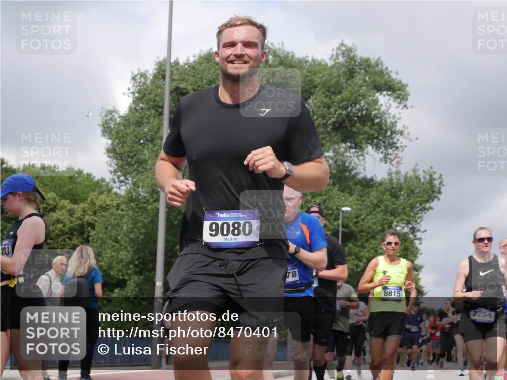 29.06.2025 - hella hamburg halbmarathon Luisa Fischer http://msf.ph/oto/8470401 29.06.2025 10:43:46 Kennedybrücke 293, 9080, 78, 8815, 2254, 2109, 2254, 3607, 5702, 5975, 6363, 8739, 8815, 9195, 9468, 9977, 10474 meine-sportfotos.de