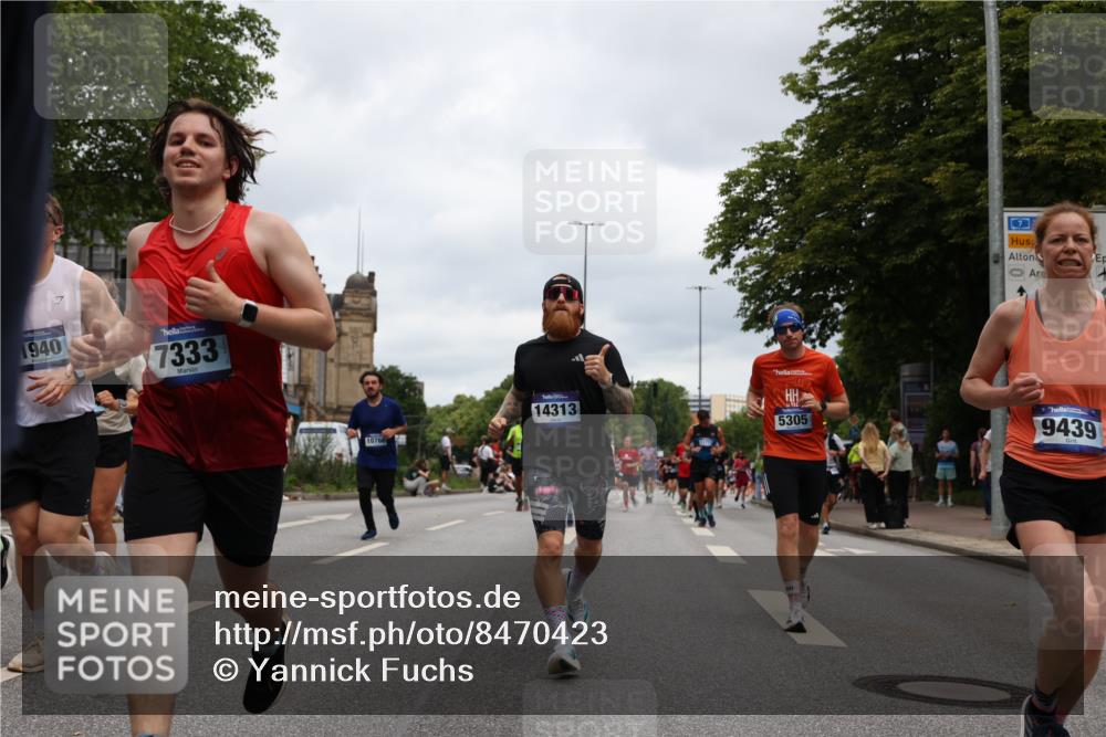 29.06.2025 - hella hamburg halbmarathon Yannick Fuchs http://msf.ph/oto/8470423 29.06.2025 10:57:37 20KM 1184, 1316, 1722, 1724, 1940, 1992, 2424, 2685, 3360, 4328, 4370, 5305, 5384, 5734, 6631, 7243, 7290, 7333, 8561, 8822, 9124, 9439, 9681, 10128, 10705, 10766, 10866, 11527, 11657, 11771, 12315, 12316, 12513, 12662, 13171, 13528, 14135, 14313, 14493, 15516, 15532, 15550, 15897, 16424, 16426, 16639, 16872, 17071, 17437, 17894, 18028, 18122, 18355, 18717 meine-sportfotos.de