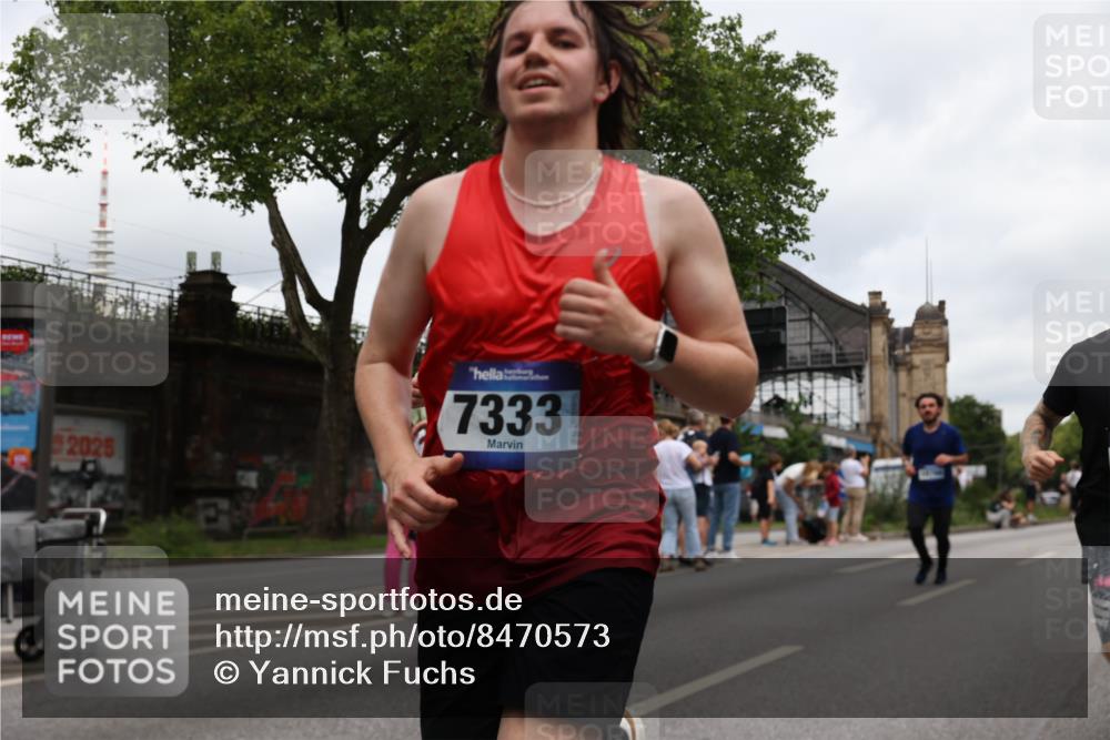 29.06.2025 - hella hamburg halbmarathon Yannick Fuchs http://msf.ph/oto/8470573 29.06.2025 10:57:37 20KM 1184, 1316, 1722, 1724, 1940, 1992, 2424, 2685, 3360, 4328, 4370, 5305, 5384, 5734, 6631, 7243, 7290, 7333, 8561, 8822, 9124, 9439, 9681, 10128, 10705, 10766, 10866, 11527, 11657, 11771, 12315, 12316, 12513, 12662, 13171, 13528, 14135, 14313, 14493, 15516, 15532, 15550, 15897, 16424, 16426, 16639, 16872, 17071, 17437, 17894, 18028, 18122, 18355, 18717 meine-sportfotos.de