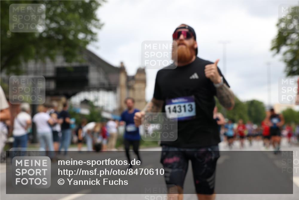 29.06.2025 - hella hamburg halbmarathon Yannick Fuchs http://msf.ph/oto/8470610 29.06.2025 10:57:37 20KM 1184, 1316, 1722, 1724, 1940, 1992, 2424, 2685, 3360, 4328, 4370, 5305, 5384, 5734, 6631, 7243, 7290, 7333, 8561, 8822, 9124, 9439, 9681, 10128, 10705, 10766, 10866, 11527, 11657, 11771, 12315, 12316, 12513, 12662, 13171, 13528, 14135, 14313, 14493, 15516, 15532, 15550, 15897, 16424, 16426, 16639, 16872, 17071, 17437, 17894, 18028, 18122, 18355, 18717 meine-sportfotos.de