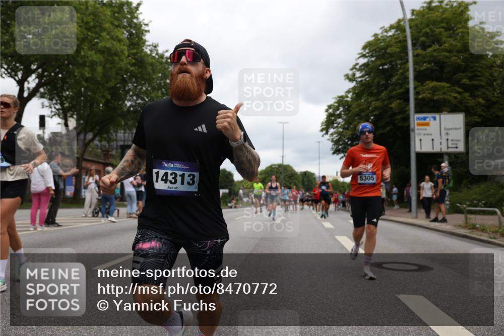 29.06.2025 - hella hamburg halbmarathon Yannick Fuchs http://msf.ph/oto/8470772 29.06.2025 10:57:38 20KM 1184, 1316, 1722, 1724, 1940, 1992, 2685, 3360, 4328, 4370, 5305, 5384, 5734, 6631, 7243, 7290, 7333, 8561, 8822, 9124, 9439, 9681, 10705, 10766, 10866, 11149, 11527, 11657, 11771, 12315, 12316, 12513, 12662, 13171, 13528, 14135, 14313, 14493, 15516, 15532, 15550, 15897, 16424, 16426, 16639, 16872, 17071, 17437, 17730, 17894, 18028, 18122, 18717 meine-sportfotos.de