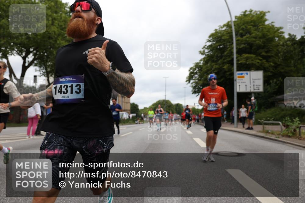 29.06.2025 - hella hamburg halbmarathon Yannick Fuchs http://msf.ph/oto/8470843 29.06.2025 10:57:38 20KM 1184, 1316, 1722, 1724, 1940, 1992, 2685, 3360, 4328, 4370, 5305, 5384, 5734, 6631, 7243, 7290, 7333, 8561, 8822, 9124, 9439, 9681, 10705, 10766, 10866, 11149, 11527, 11657, 11771, 12315, 12316, 12513, 12662, 13171, 13528, 14135, 14313, 14493, 15516, 15532, 15550, 15897, 16424, 16426, 16639, 16872, 17071, 17437, 17730, 17894, 18028, 18122, 18717 meine-sportfotos.de
