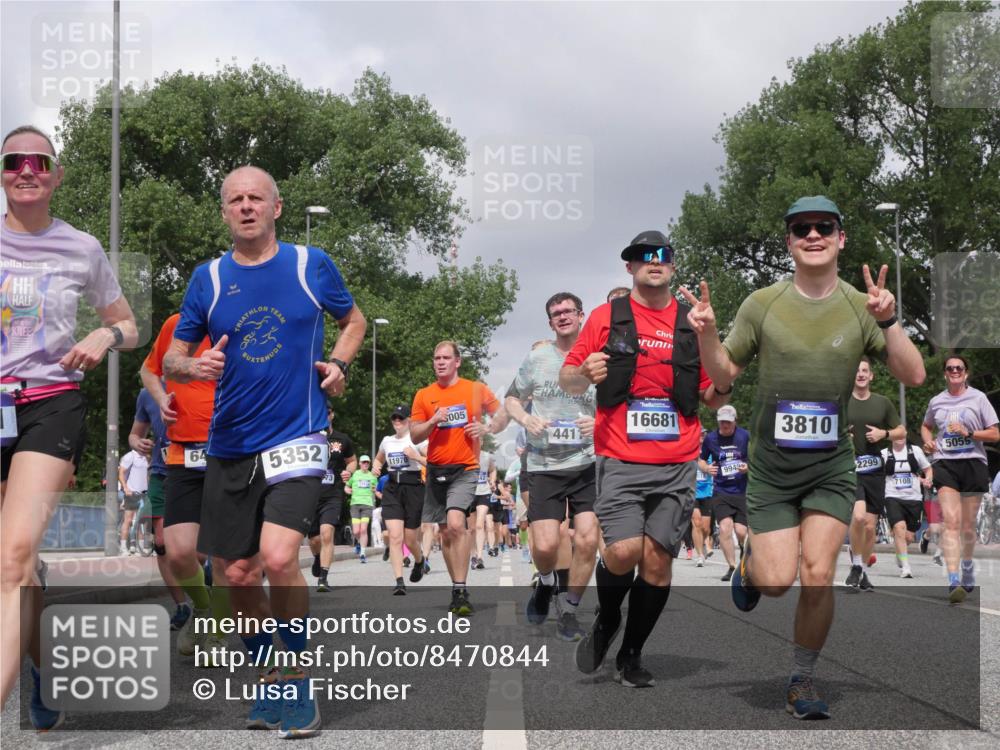 29.06.2025 - hella hamburg halbmarathon Luisa Fischer http://msf.ph/oto/8470844 29.06.2025 10:43:58 Kennedybrücke 64, 5352, 11970, 005, 4411, 16681, 9945, 3810, 2299, 7108, 5055, 1018, 1037, 2042, 2299, 3293, 3306, 3432, 3810, 4612, 5059, 5351, 5753, 6076, 6163, 6229, 7108, 8378, 9946, 10166 meine-sportfotos.de