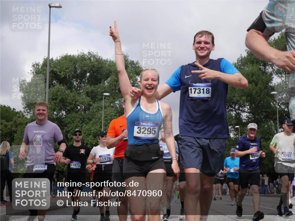 29.06.2025 - hella hamburg halbmarathon Luisa Fischer http://msf.ph/oto/8470960 29.06.2025 10:44:00 Kennedybrücke 3295, 9000, 11973, 1970, 689, 17318, 10, 9946, 3293, 1018, 1037, 2042, 2299, 3293, 3306, 3432, 3810, 4612, 5059, 5351, 5753, 6076, 6098, 6163, 6229, 6806, 7108, 7956, 8378, 9237, 9946, 10166 meine-sportfotos.de