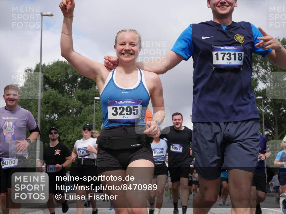 29.06.2025 - hella hamburg halbmarathon Luisa Fischer http://msf.ph/oto/8470989 29.06.2025 10:44:00 Kennedybrücke 9000, 1197, 3295, 11970, 6890, 6097, 17318, 1018, 1037, 2042, 2299, 3293, 3306, 3432, 3810, 4612, 5059, 5351, 5753, 6076, 6098, 6163, 6229, 6806, 7108, 7956, 8378, 9237, 9946, 10166 meine-sportfotos.de