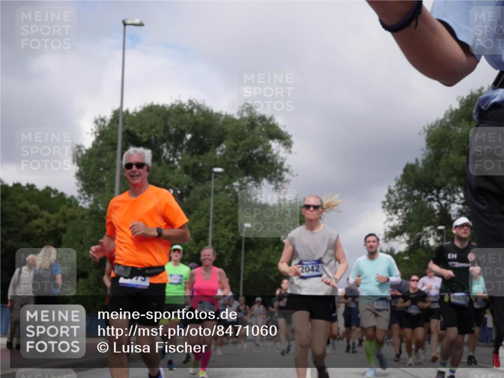 29.06.2025 - hella hamburg halbmarathon Luisa Fischer http://msf.ph/oto/8471060 29.06.2025 10:44:03 Kennedybrücke 1, 19164, 2042, 6076, 1018, 1075, 1323, 2042, 2299, 3293, 3306, 5059, 5753, 6076, 6098, 6163, 6806, 7108, 7956, 8378, 9237, 9946 meine-sportfotos.de