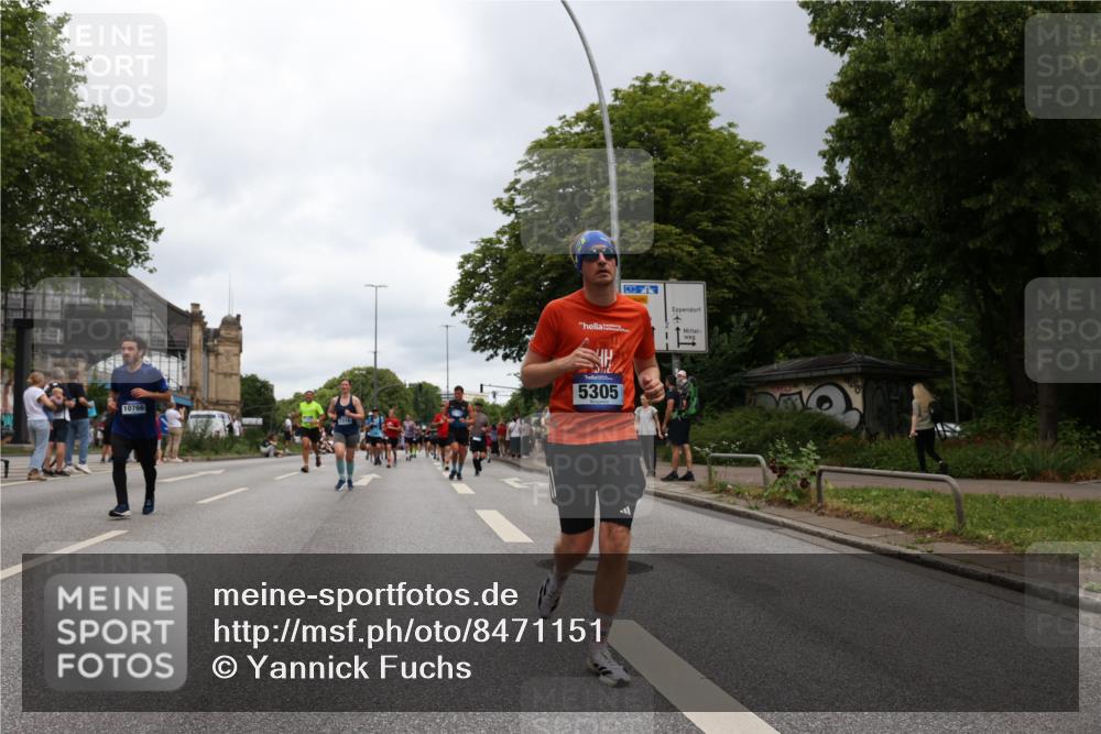 29.06.2025 - hella hamburg halbmarathon Yannick Fuchs http://msf.ph/oto/8471151 29.06.2025 10:57:39 20KM 1184, 1316, 1464, 1722, 1724, 1940, 1992, 2685, 3360, 4328, 4370, 5305, 5384, 5734, 6631, 7243, 7290, 7333, 8561, 8822, 9439, 9681, 10705, 10766, 10866, 11149, 11527, 11657, 11771, 12315, 12316, 12513, 12662, 13171, 14135, 14313, 14493, 15516, 15532, 15550, 15897, 16424, 16426, 16639, 16872, 16995, 17071, 17437, 17730, 17894, 18028, 18122, 18717 meine-sportfotos.de