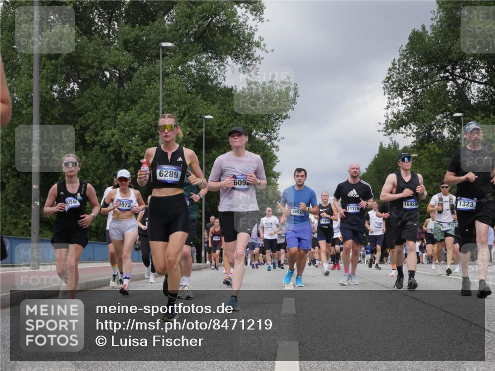 29.06.2025 - hella hamburg halbmarathon Luisa Fischer http://msf.ph/oto/8471219 29.06.2025 10:44:09 Kennedybrücke 956, 972, 6289, 6098, 15927, 46450, 16450, 11176, 12690, 16028, 8429, 18, 1323, 1075, 1323, 3306, 4906, 5753, 6098, 6806, 7956, 8429, 8430, 9237, 9962 meine-sportfotos.de
