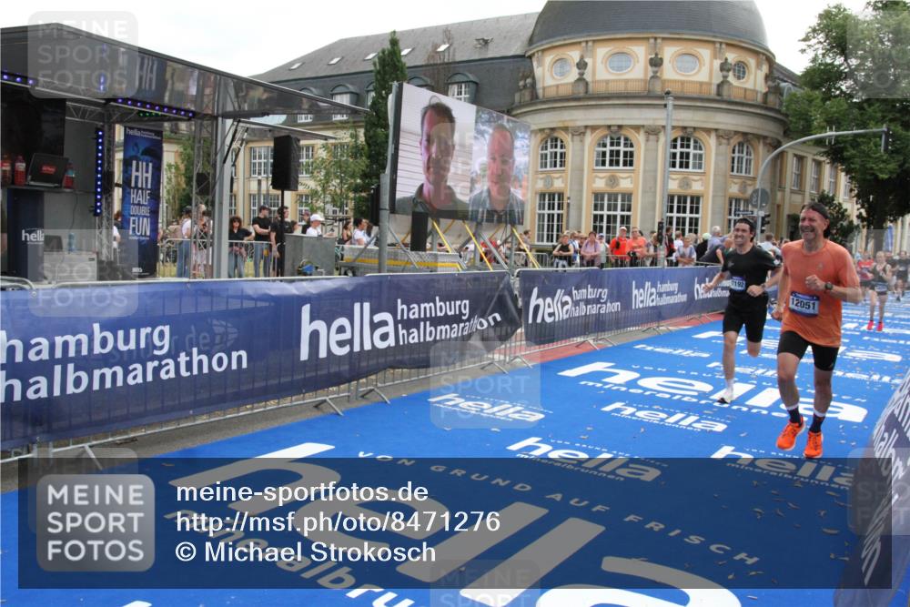 29.06.2025 - hella hamburg halbmarathon Michael Strokosch http://msf.ph/oto/8471276 29.06.2025 10:36:26 Ziel 8084, 10404, 10852, 11304, 12051, 12916, 14075, 16158, 17192, 18062 meine-sportfotos.de
