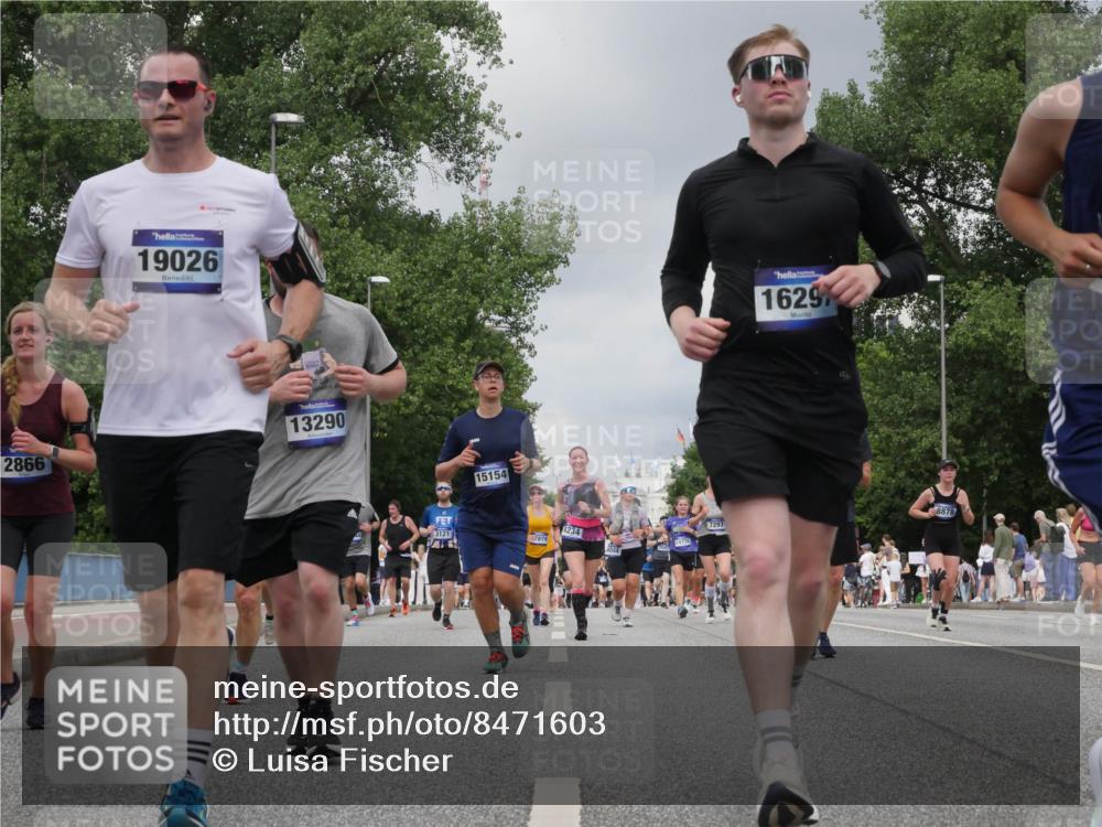 29.06.2025 - hella hamburg halbmarathon Luisa Fischer http://msf.ph/oto/8471603 29.06.2025 10:44:19 Kennedybrücke 2866, 19026, 13290, 3121, 15154, 7879, 4234, 7293, 14776, 1629, 8878, 4044, 7293, 7585, 7829, 8429, 8430, 8878, 9962, 10269 meine-sportfotos.de