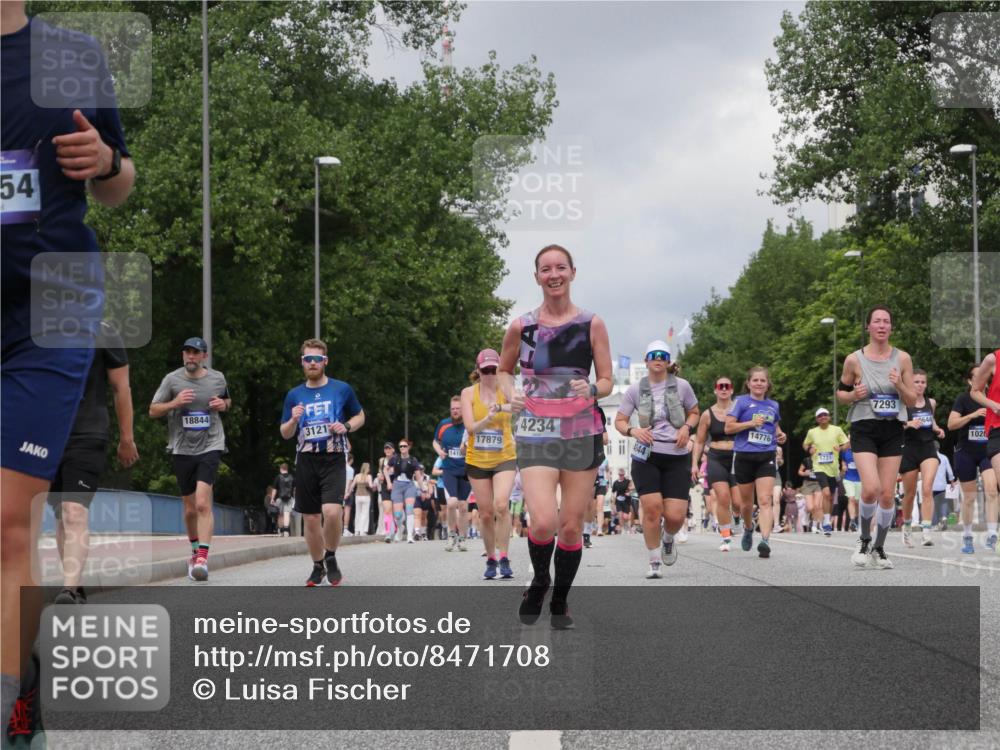 29.06.2025 - hella hamburg halbmarathon Luisa Fischer http://msf.ph/oto/8471708 29.06.2025 10:44:22 Kennedybrücke 54, 18844, 3121, 1415, 17879, 4234, 44, 14776, 1731, 7293, 644, 1026, 4044, 6088, 7293, 7585, 7829, 8878, 10269, 10644 meine-sportfotos.de