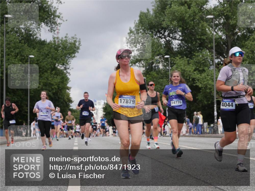 29.06.2025 - hella hamburg halbmarathon Luisa Fischer http://msf.ph/oto/8471923 29.06.2025 10:44:27 Kennedybrücke 7829, 12501, 4638, 17879, 14776, 4044, 0644, 1731, 4044, 4638, 5549, 6088, 7293, 7829, 8878, 10269, 10644 meine-sportfotos.de