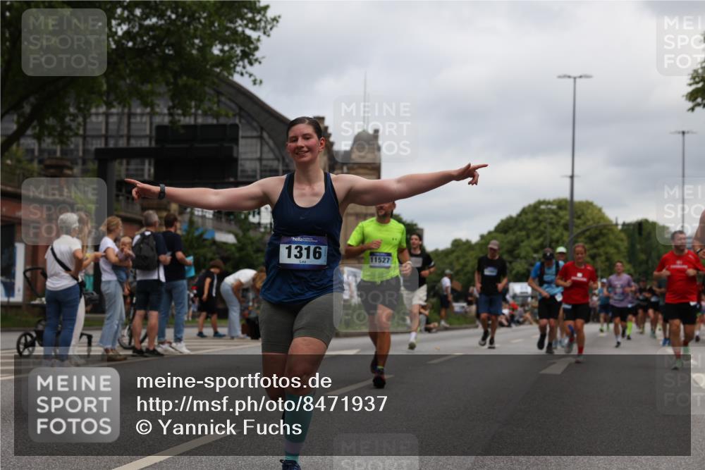 29.06.2025 - hella hamburg halbmarathon Yannick Fuchs http://msf.ph/oto/8471937 29.06.2025 10:57:41 20KM 1184, 1316, 1464, 1722, 1724, 1940, 2685, 3360, 4328, 4370, 5305, 5384, 7243, 7290, 7333, 8561, 9191, 9439, 9681, 10705, 10766, 10866, 11149, 11527, 11657, 11771, 12315, 12316, 12513, 12662, 13171, 13841, 14135, 14313, 14493, 15516, 15532, 15550, 15897, 16424, 16426, 16639, 16995, 17061, 17071, 17437, 17730, 17894, 18122, 18717 meine-sportfotos.de