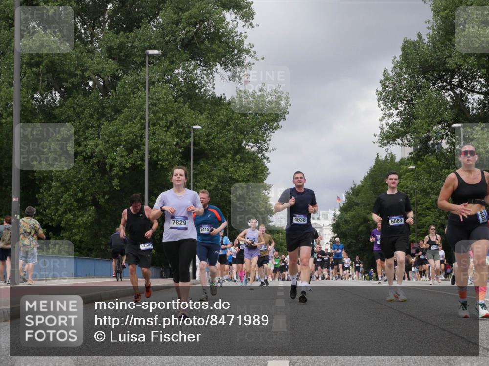 29.06.2025 - hella hamburg halbmarathon Luisa Fischer http://msf.ph/oto/8471989 29.06.2025 10:44:28 Kennedybrücke 12501, 7829, 14153, 18494, 4638, 6088, 888, 1731, 4044, 4638, 5549, 6088, 7293, 7829, 8878, 10269, 10644 meine-sportfotos.de