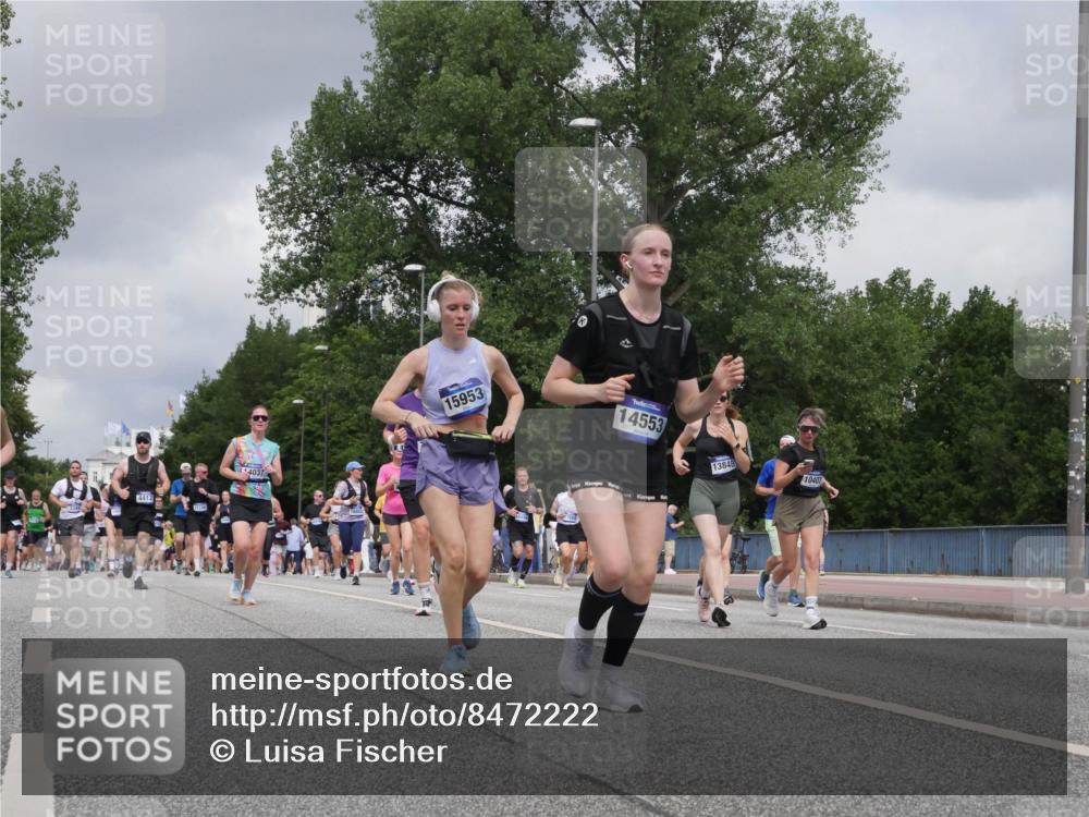 29.06.2025 - hella hamburg halbmarathon Luisa Fischer http://msf.ph/oto/8472222 29.06.2025 10:44:35 Kennedybrücke 4412, 4031, 15953, 14553, 13848, 10407, 1731, 3344, 4412, 4638, 5549, 6088, 7661, 8769, 10407 meine-sportfotos.de