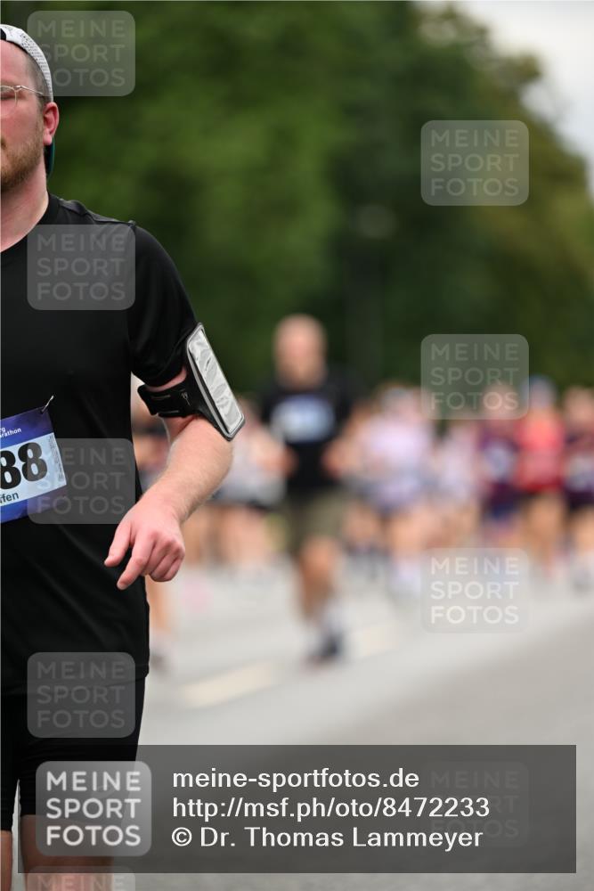 29.06.2025 - hella hamburg halbmarathon Dr. Thomas Lammeyer http://msf.ph/oto/8472233 29.06.2025 11:03:09 Kennedybrücke 1001, 1326, 1365, 1388, 1646, 1845, 2043, 2649, 2929, 3191, 3231, 3540, 3644, 3868, 4042, 4043, 4225, 4577, 4648, 5211, 5316, 5655, 5988, 6010, 6330, 6341, 6554, 6825, 6927, 7095, 7096, 7172, 7443, 7664, 7783, 7870, 7933, 7967, 8544, 8592, 8748, 8750, 8752, 8888, 9221, 9481, 9636, 10058, 10473, 10560, 10635, 11266, 11267, 11323 meine-sportfotos.de