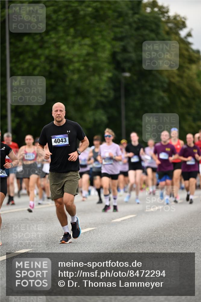 29.06.2025 - hella hamburg halbmarathon Dr. Thomas Lammeyer http://msf.ph/oto/8472294 29.06.2025 11:03:10 Kennedybrücke 1001, 1326, 1365, 1388, 1646, 1845, 2043, 2649, 2929, 3191, 3231, 3540, 3644, 3868, 4042, 4043, 4225, 4577, 4648, 5211, 5316, 5655, 5988, 6010, 6330, 6341, 6554, 6825, 6927, 7095, 7096, 7172, 7443, 7664, 7783, 7870, 7933, 7967, 8544, 8592, 8748, 8750, 8752, 8888, 9221, 9481, 9636, 10058, 10473, 10635, 11266, 11267, 11323 meine-sportfotos.de