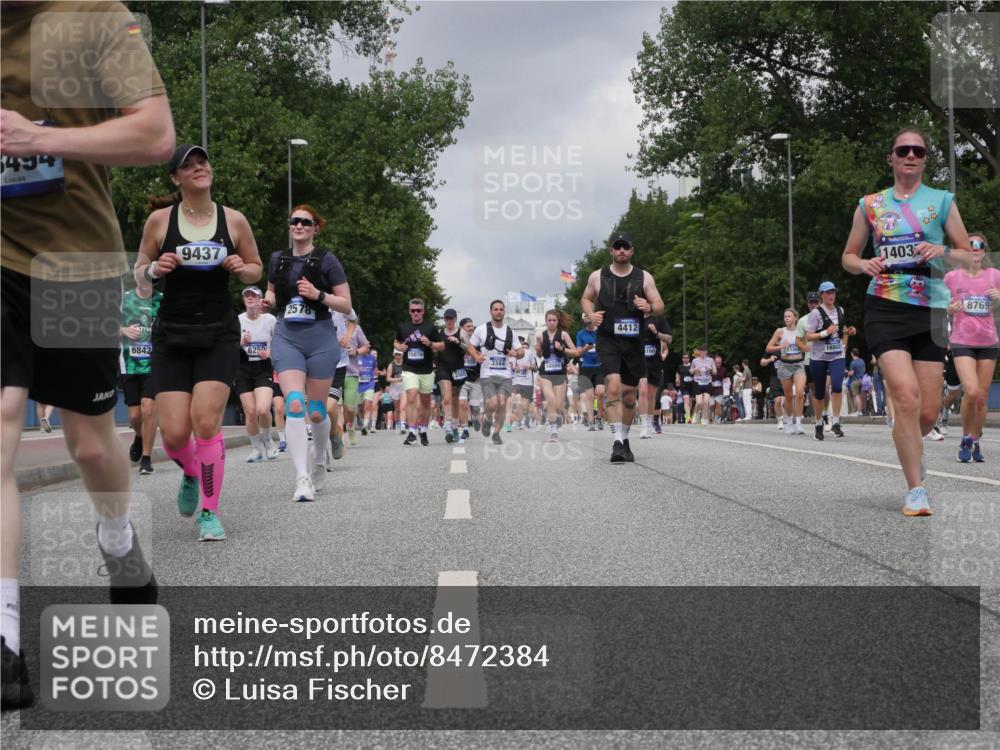 29.06.2025 - hella hamburg halbmarathon Luisa Fischer http://msf.ph/oto/8472384 29.06.2025 10:44:39 Kennedybrücke 5494, 6842, 9437, 6250, 2578, 15076, 3344, 18580, 2805, 4412, 166, 1120, 16802, 1403, 8769, 2805, 3344, 4412, 5928, 7661, 8769, 10407 meine-sportfotos.de
