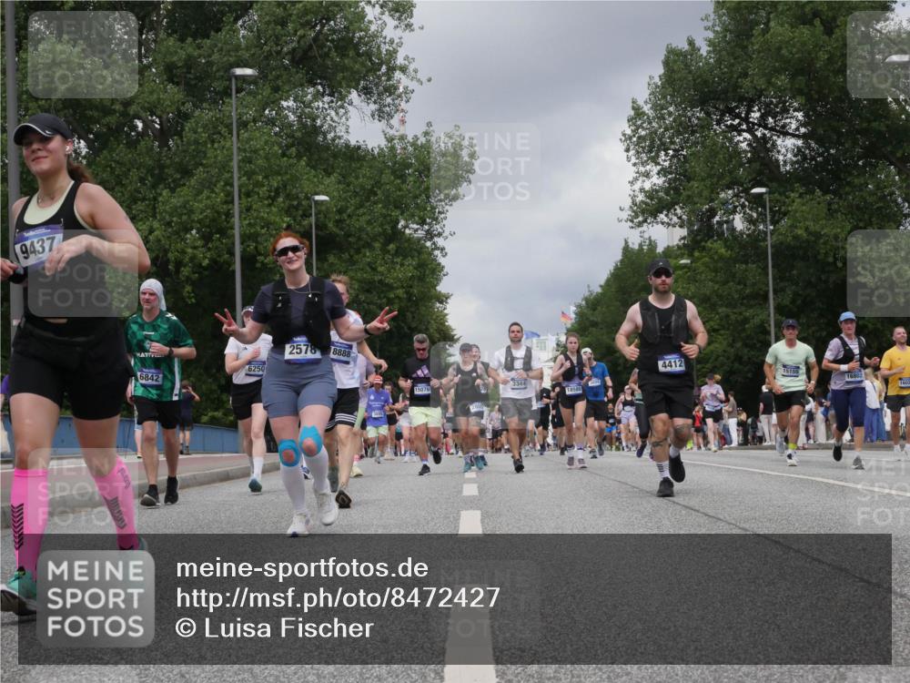 29.06.2025 - hella hamburg halbmarathon Luisa Fischer http://msf.ph/oto/8472427 29.06.2025 10:44:40 Kennedybrücke 9437, 6842, 6250, 2578, 8888, 4412, 15076, 3344, 15155, 18580, 16802, 1602, 2805, 3344, 4412, 5928, 7661, 8769, 10407 meine-sportfotos.de