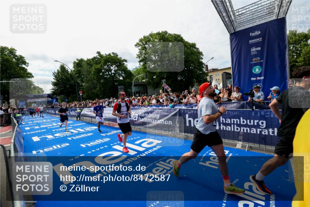 29.06.2025 - hella hamburg halbmarathon Zöllner http://msf.ph/oto/8472587 29.06.2025 11:27:25 Ziel 4350, 5793, 8124, 9062, 10039, 14029, 14810, 16240, 17034, 17853, 18170, 18943 meine-sportfotos.de