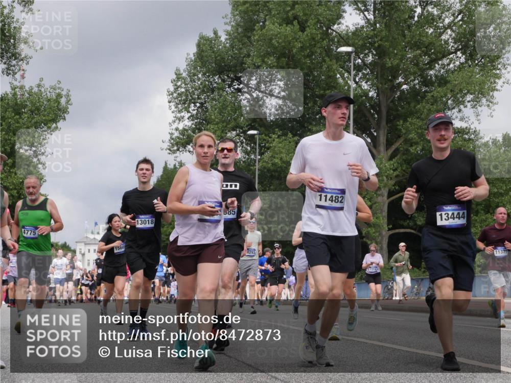 29.06.2025 - hella hamburg halbmarathon Luisa Fischer http://msf.ph/oto/8472873 29.06.2025 10:44:50 Kennedybrücke 4775, 1566, 13018, 585, 8293, 11482, 13444, 1314, 11371, 2229, 2805, 3694, 4774, 5688, 5928, 7821, 8293, 9009, 9370 meine-sportfotos.de