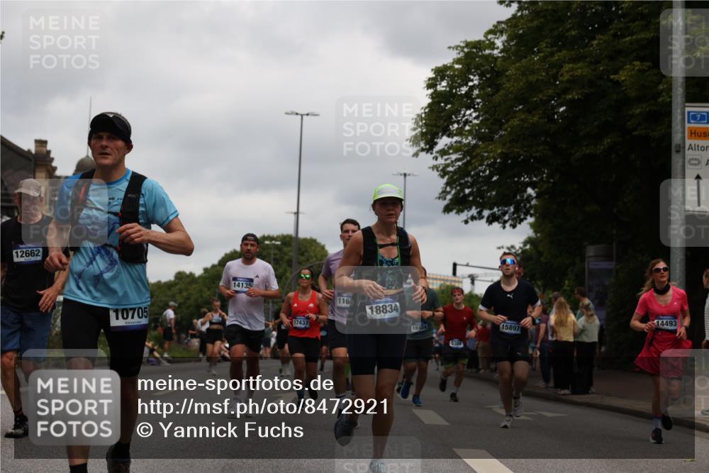 29.06.2025 - hella hamburg halbmarathon Yannick Fuchs http://msf.ph/oto/8472921 29.06.2025 10:57:46 20KM 1254, 1316, 1334, 1464, 1940, 2685, 4328, 5305, 5384, 7290, 8561, 9191, 9439, 10705, 10766, 11149, 11527, 11657, 11771, 12315, 12316, 12662, 13171, 13841, 14135, 14493, 15093, 15532, 15897, 16424, 16426, 16639, 16995, 17061, 17071, 17437, 17685, 17686, 17730, 17894, 18122, 18581, 18717 meine-sportfotos.de