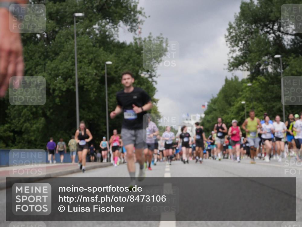 29.06.2025 - hella hamburg halbmarathon Luisa Fischer http://msf.ph/oto/8473106 29.06.2025 10:44:56 Kennedybrücke 1314, 1536, 2229, 3694, 4774, 5086, 6846, 6894, 7821, 8293, 8300, 8301, 9009, 9370, 10027 meine-sportfotos.de