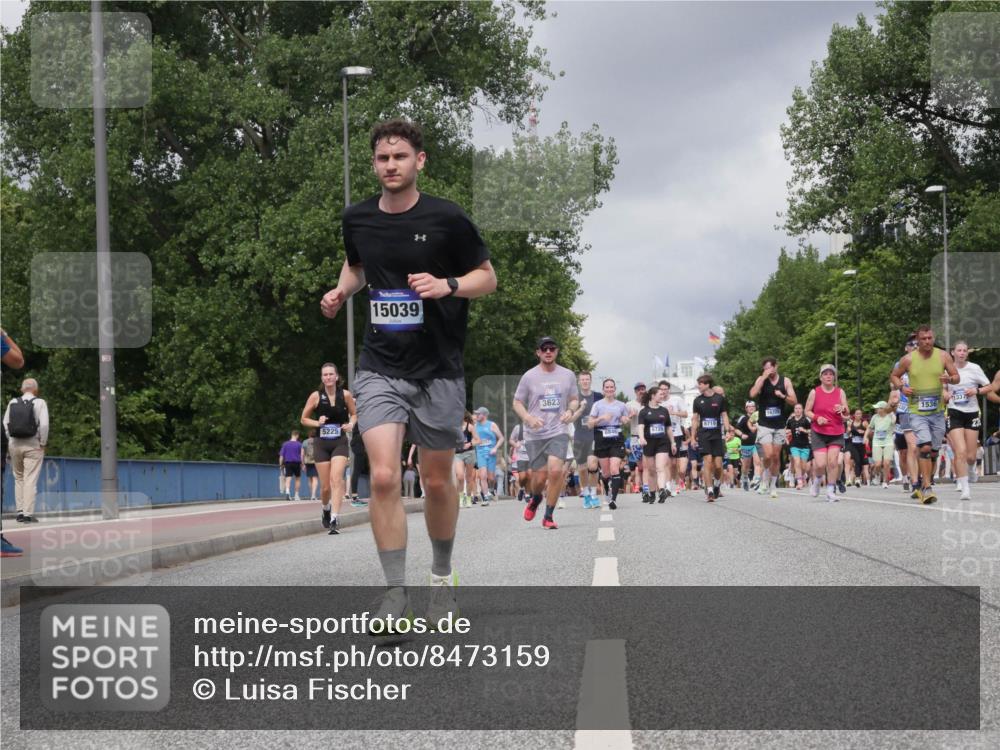29.06.2025 - hella hamburg halbmarathon Luisa Fischer http://msf.ph/oto/8473159 29.06.2025 10:44:57 Kennedybrücke 5225, 15039, 3623, 1337, 1536, 6719, 1314, 1536, 2229, 3533, 3694, 4774, 5086, 6846, 6894, 7821, 8293, 8300, 8301, 9009, 9370, 10027 meine-sportfotos.de