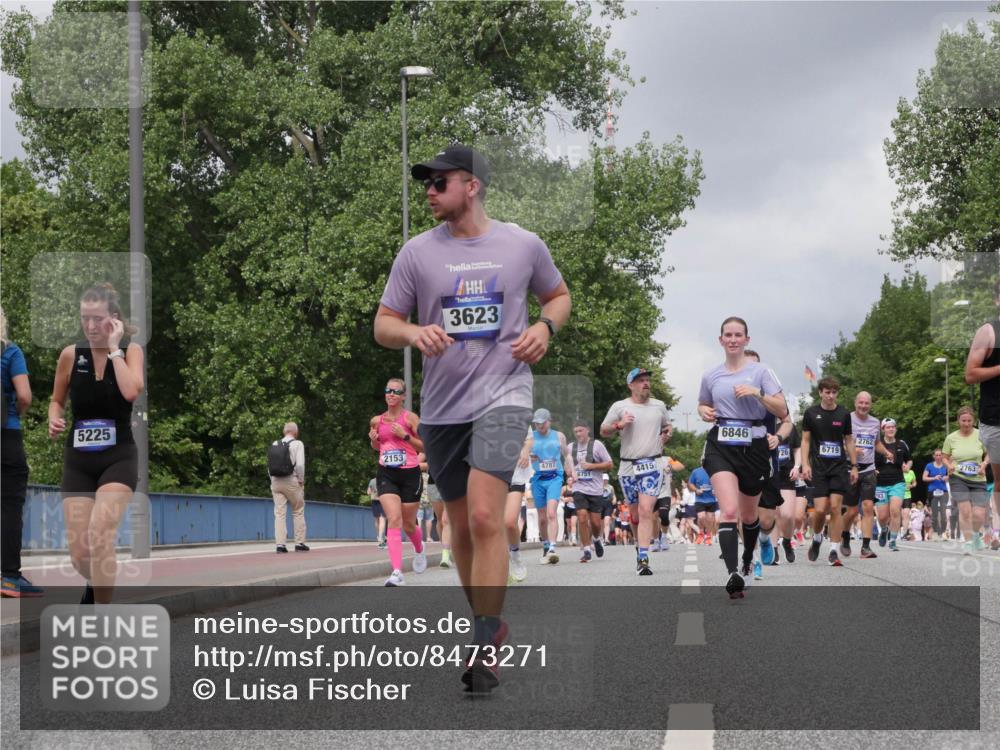 29.06.2025 - hella hamburg halbmarathon Luisa Fischer http://msf.ph/oto/8473271 29.06.2025 10:45:02 Kennedybrücke 5225, 2153, 3623, 4787, 6846, 6719, 4415, 8751, 2762, 2763, 1314, 1317, 1536, 2229, 3532, 3533, 3694, 5086, 6719, 6793, 6846, 6894, 7821, 8293, 8300, 8301, 8443, 8586, 9370, 10027, 10483 meine-sportfotos.de