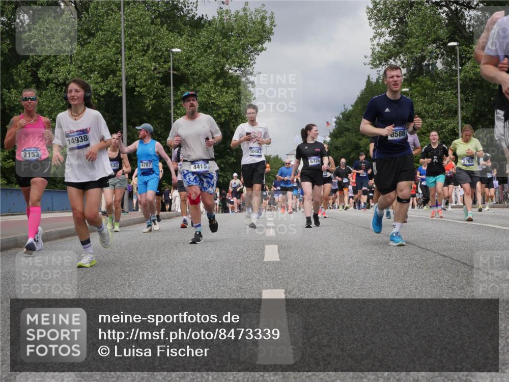 29.06.2025 - hella hamburg halbmarathon Luisa Fischer http://msf.ph/oto/8473339 29.06.2025 10:45:04 Kennedybrücke 2153, 14938, 530, 4787, 4415, 10483, 6726, 8586, 2763, 1314, 1317, 1536, 2762, 2763, 3532, 3533, 5086, 6066, 6719, 6793, 6846, 6894, 8300, 8301, 8443, 8586, 10027, 10483 meine-sportfotos.de
