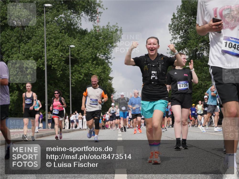29.06.2025 - hella hamburg halbmarathon Luisa Fischer http://msf.ph/oto/8473514 29.06.2025 10:45:10 Kennedybrücke 8385, 4610, 13877, 16568, 71, 6726, 1048, 1317, 2762, 2763, 3532, 3533, 5942, 6066, 6719, 6726, 6793, 8443, 8586, 9588, 10181, 10483 meine-sportfotos.de