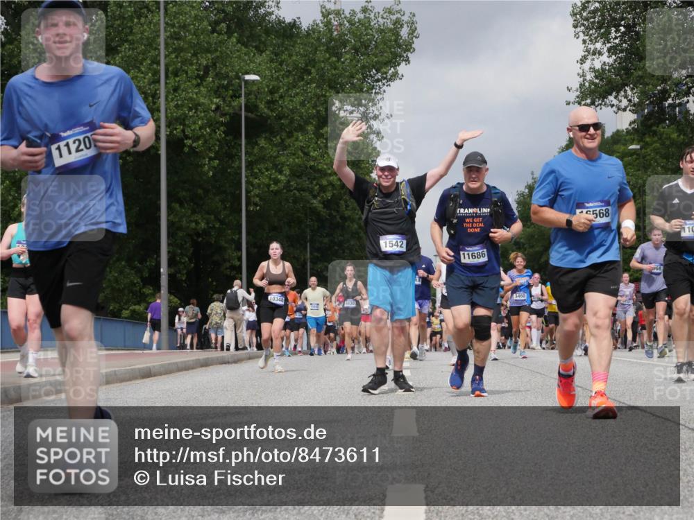 29.06.2025 - hella hamburg halbmarathon Luisa Fischer http://msf.ph/oto/8473611 29.06.2025 10:45:15 Kennedybrücke 1120, 10348, 6430, 568, 1542, 11686, 3460, 896, 11, 1648, 2762, 2763, 3459, 5942, 6066, 6137, 6450, 6726, 6793, 7968, 8162, 9588, 10181 meine-sportfotos.de