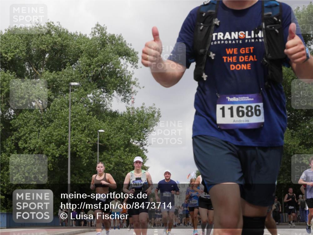 29.06.2025 - hella hamburg halbmarathon Luisa Fischer http://msf.ph/oto/8473714 29.06.2025 10:45:20 Kennedybrücke 10348, 1623, 1648, 3460, 11686, 1648, 3459, 4329, 4885, 5432, 5942, 6137, 6153, 6450, 6726, 7968, 8004, 8162, 8163, 9588, 10181, 10872 meine-sportfotos.de