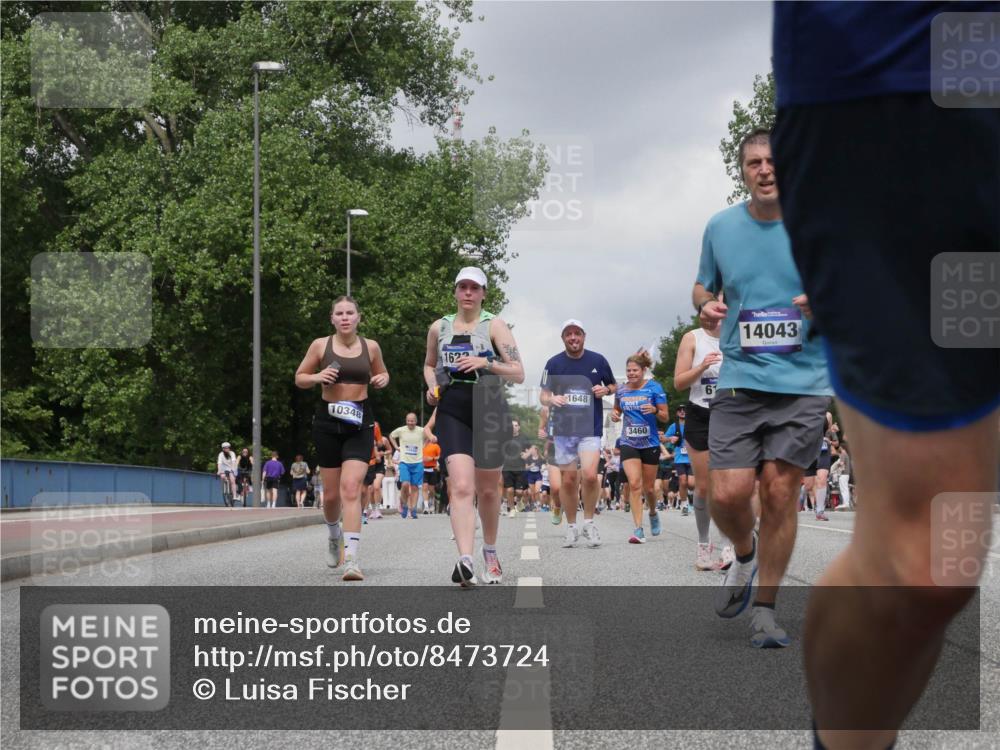 29.06.2025 - hella hamburg halbmarathon Luisa Fischer http://msf.ph/oto/8473724 29.06.2025 10:45:20 Kennedybrücke 10348, 1622, 1648, 3460, 6, 14043, 1648, 3459, 4329, 4885, 5432, 5942, 6137, 6153, 6450, 6726, 7968, 8004, 8162, 8163, 9588, 10181, 10872 meine-sportfotos.de