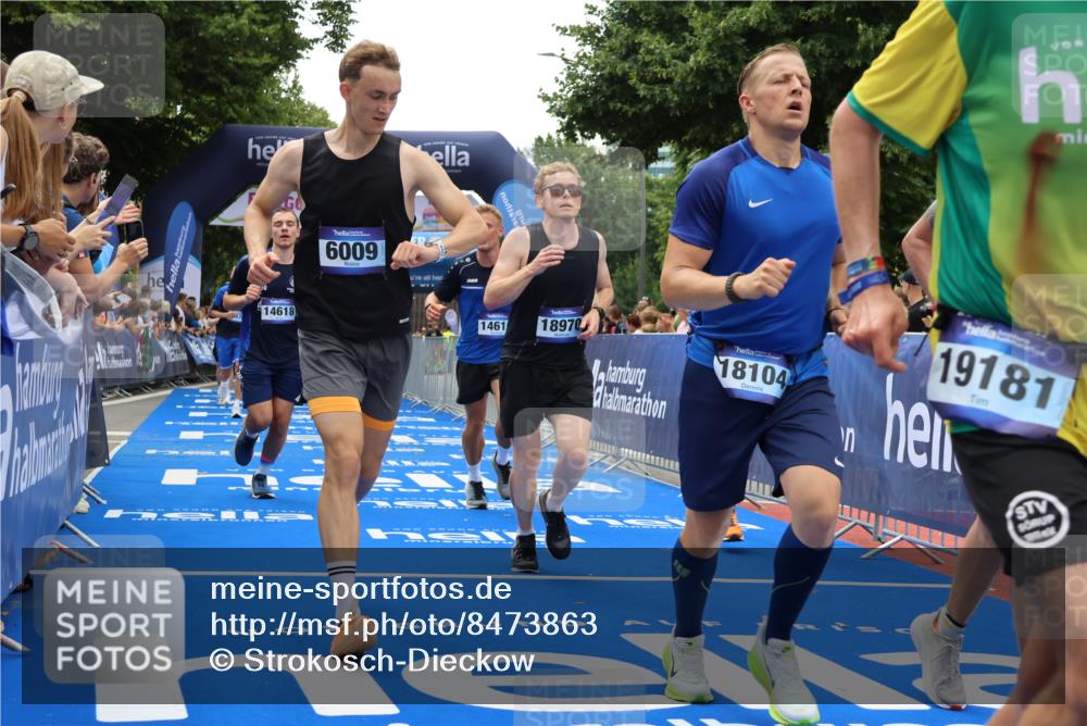 29.06.2025 - hella hamburg halbmarathon Strokosch-Dieckow http://msf.ph/oto/8473863 29.06.2025 10:47:36 Ziel 1070, 1320, 1592, 1696, 2284, 2708, 2953, 5889, 6009, 7962, 8023, 8234, 8927, 10969, 10988, 11021, 11283, 12870, 13223, 13303, 13948, 14618, 14619, 15451, 15478, 15479, 16205, 17229, 17905, 18104, 18430, 18970, 19181 meine-sportfotos.de