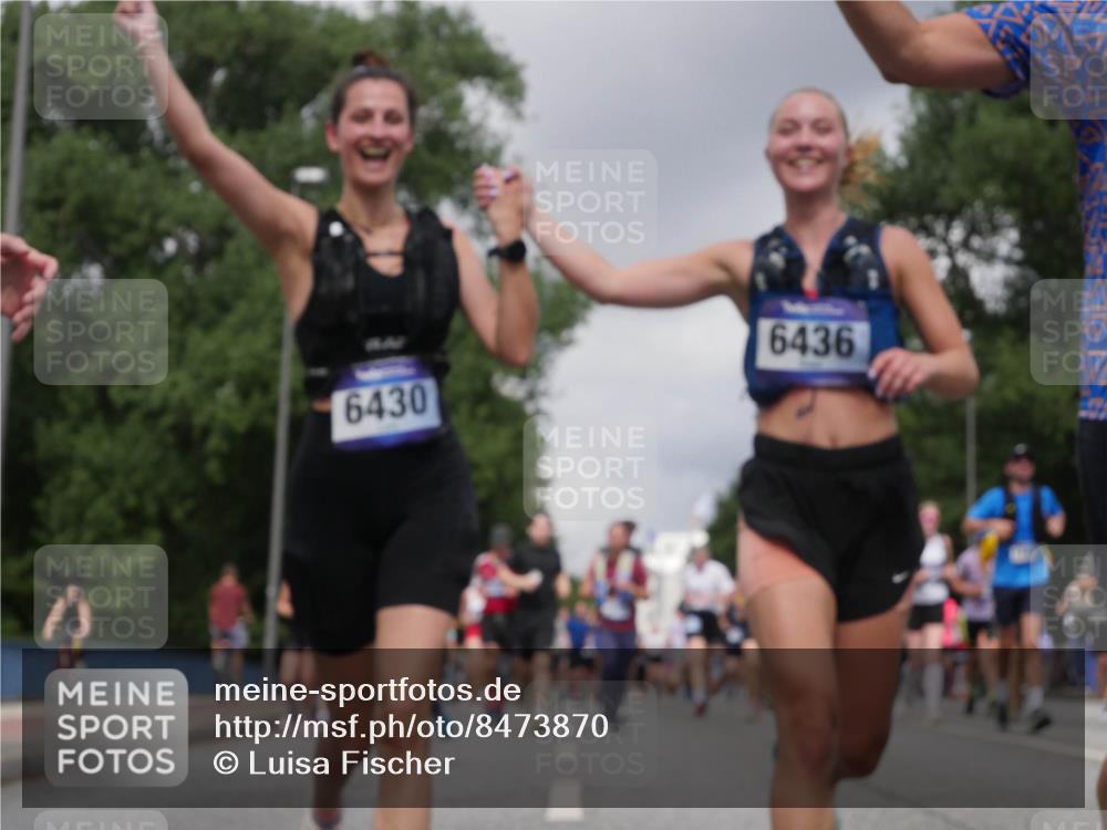 29.06.2025 - hella hamburg halbmarathon Luisa Fischer http://msf.ph/oto/8473870 29.06.2025 10:45:26 Kennedybrücke 6436, 6430, 1039, 1648, 1712, 3459, 4329, 4541, 4885, 5432, 6137, 6153, 6320, 6450, 7968, 8004, 8162, 8163, 8712, 10872 meine-sportfotos.de