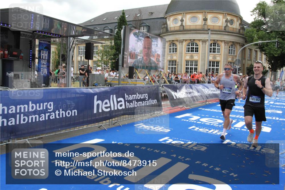 29.06.2025 - hella hamburg halbmarathon Michael Strokosch http://msf.ph/oto/8473915 29.06.2025 10:37:43 Ziel 1505, 10922, 11106, 13595, 14934, 18193, 18216 meine-sportfotos.de
