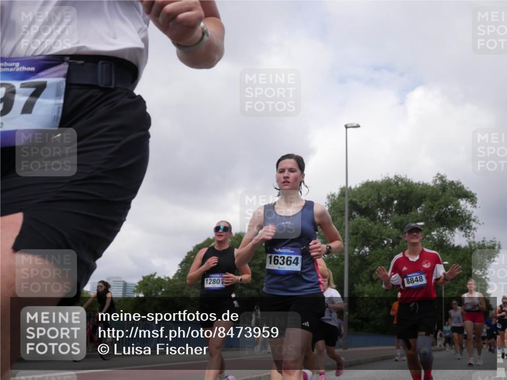 29.06.2025 - hella hamburg halbmarathon Luisa Fischer http://msf.ph/oto/8473959 29.06.2025 10:45:34 Kennedybrücke 37, 12801, 16364, 8848, 1039, 1712, 2974, 3276, 3326, 3568, 4385, 4541, 4735, 4736, 5671, 6320, 7022, 7023, 8712 meine-sportfotos.de
