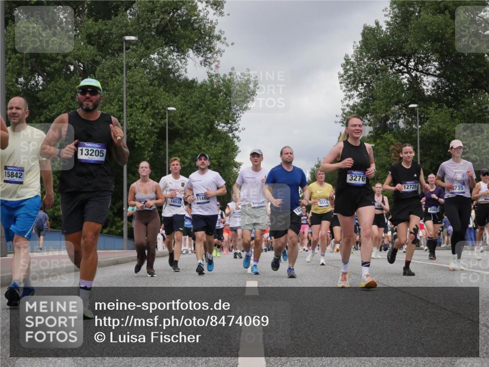 29.06.2025 - hella hamburg halbmarathon Luisa Fischer http://msf.ph/oto/8474069 29.06.2025 10:45:39 Kennedybrücke 15842, 13205, 16535, 11465, 11841, 122, 8014, 3276, 12725, 2069, 735, 1039, 2069, 2974, 3276, 3326, 3568, 4385, 4735, 4736, 5671, 7022, 7023, 8014, 10532 meine-sportfotos.de