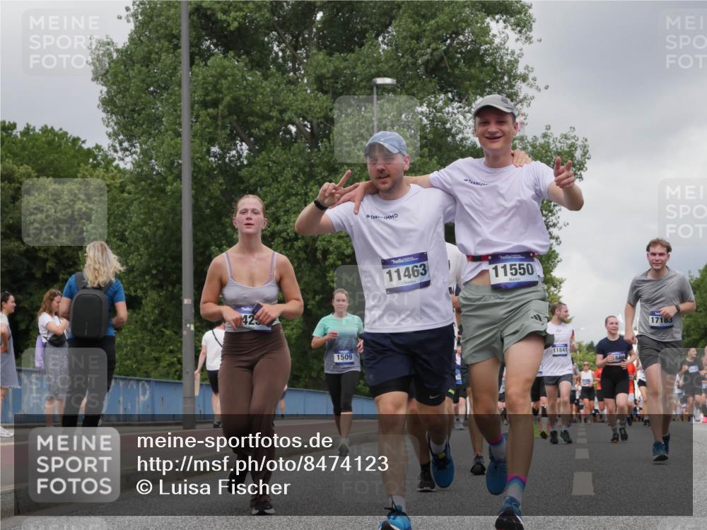 29.06.2025 - hella hamburg halbmarathon Luisa Fischer http://msf.ph/oto/8474123 29.06.2025 10:45:42 Kennedybrücke 423, 1509, 11463, 11550, 11841, 17183, 2069, 3276, 4385, 4680, 4735, 4736, 7022, 7023, 7040, 8014, 10532, 10842 meine-sportfotos.de