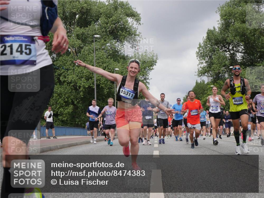 29.06.2025 - hella hamburg halbmarathon Luisa Fischer http://msf.ph/oto/8474383 29.06.2025 10:45:51 Kennedybrücke 2145, 467, 6618, 15311, 144, 9008, 1381, 14486, 13776, 6136, 4680, 128, 11, 1752, 2134, 4680, 5419, 6136, 6828, 7040, 7043, 7260, 8525, 9644, 10623, 10842 meine-sportfotos.de