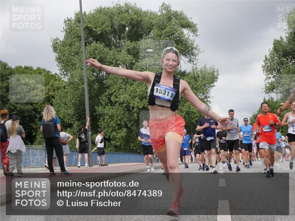 29.06.2025 - hella hamburg halbmarathon Luisa Fischer http://msf.ph/oto/8474389 29.06.2025 10:45:52 Kennedybrücke 15311, 992, 84, 9008, 18243, 14426, 14381, 14486, 6, 1752, 2134, 4680, 5419, 6136, 6440, 6828, 7040, 7043, 7260, 8525, 8526, 9644, 10623, 10842 meine-sportfotos.de