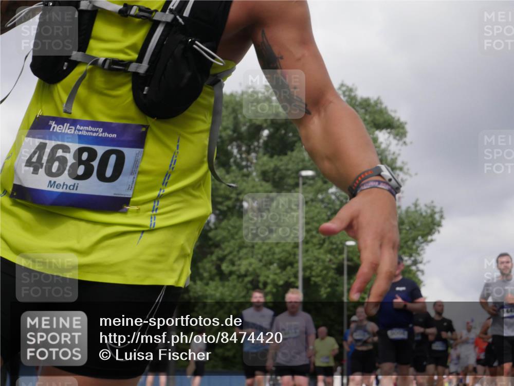 29.06.2025 - hella hamburg halbmarathon Luisa Fischer http://msf.ph/oto/8474420 29.06.2025 10:45:54 Kennedybrücke 4680, 144, 1752, 2134, 4680, 5419, 6136, 6440, 6828, 7043, 7260, 7357, 7666, 8525, 8526, 9644, 9980, 10623, 10842 meine-sportfotos.de