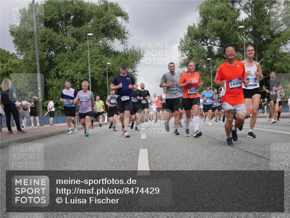 29.06.2025 - hella hamburg halbmarathon Luisa Fischer http://msf.ph/oto/8474429 29.06.2025 10:45:54 Kennedybrücke 6618, 9008, 946, 8459, 7955, 18243, 14426, 6828, 13776, 14486, 6136, 1752, 2134, 4680, 5419, 6136, 6440, 6828, 7043, 7260, 7357, 7666, 8525, 8526, 9644, 9980, 10623, 10842 meine-sportfotos.de