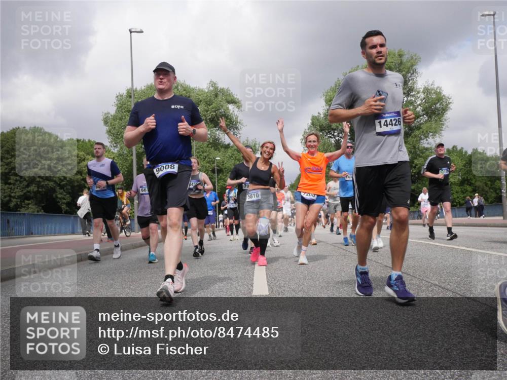 29.06.2025 - hella hamburg halbmarathon Luisa Fischer http://msf.ph/oto/8474485 29.06.2025 10:45:57 Kennedybrücke 66, 9008, 45, 79, 5810, 7200, 14426, 43, 129, 1360, 1752, 1994, 2134, 2509, 3378, 3874, 6136, 6440, 6828, 7260, 7357, 7477, 7666, 8525, 8526, 9644, 9980 meine-sportfotos.de