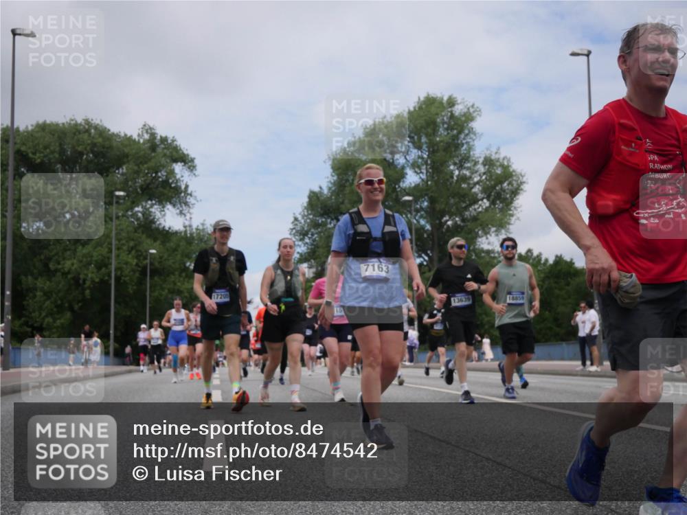 29.06.2025 - hella hamburg halbmarathon Luisa Fischer http://msf.ph/oto/8474542 29.06.2025 11:17:49 Kennedybrücke 17205, 7163, 13639, 18859, 122, 2279, 4071, 4339, 6420, 7163, 7595, 7906, 8659, 8951, 9515, 9825, 10681, 10753 meine-sportfotos.de