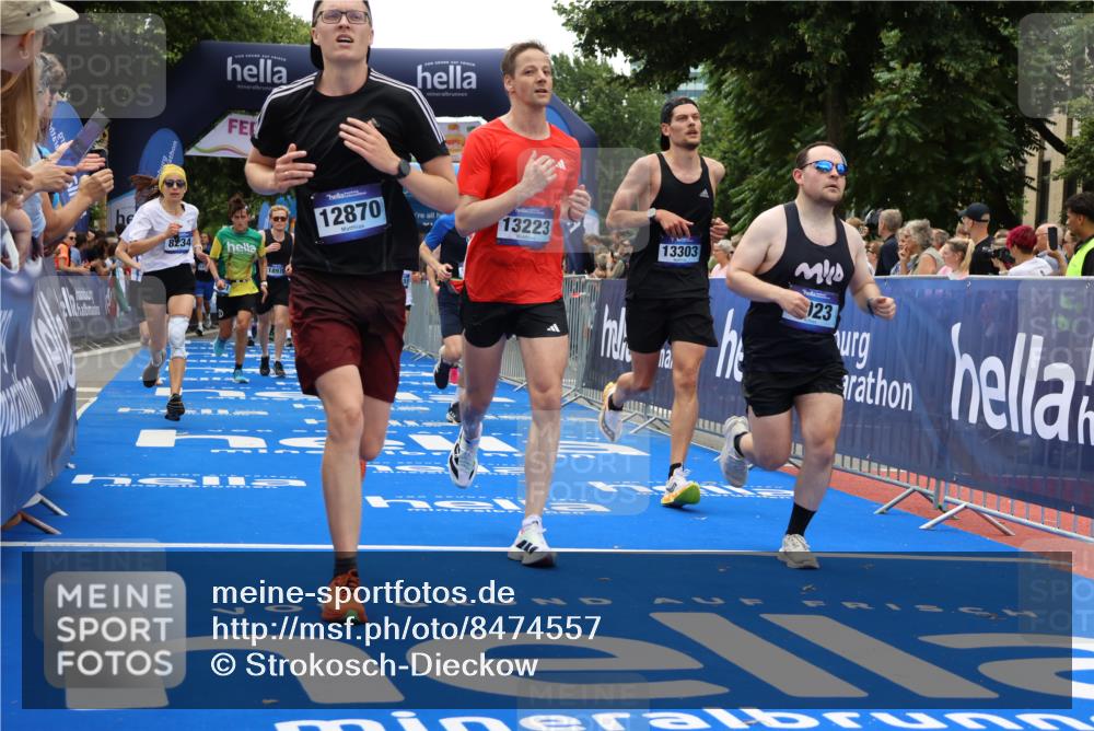 29.06.2025 - hella hamburg halbmarathon Strokosch-Dieckow http://msf.ph/oto/8474557 29.06.2025 10:47:31 Ziel 51, 1012, 1070, 1320, 1592, 1696, 2284, 2839, 2869, 2953, 3304, 5532, 5650, 5889, 6009, 8023, 8234, 8693, 8852, 8927, 9305, 10969, 11021, 12870, 13223, 13303, 14618, 14619, 15350, 15451, 15479, 15923, 16819, 17846, 17905, 18104, 18758, 18970, 18974, 19181 meine-sportfotos.de