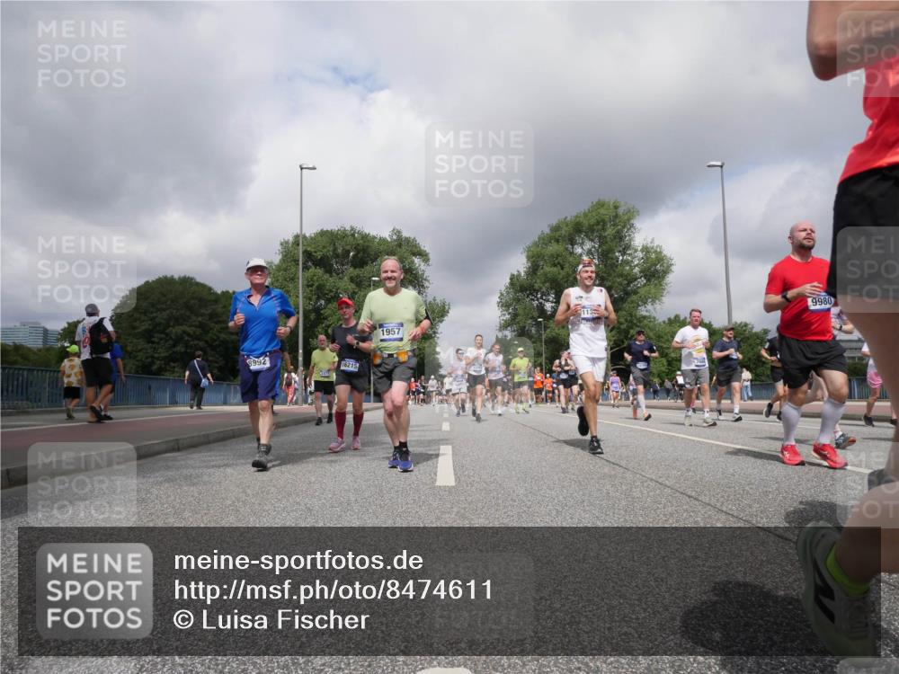 29.06.2025 - hella hamburg halbmarathon Luisa Fischer http://msf.ph/oto/8474611 29.06.2025 10:46:02 Kennedybrücke 8992, 16215, 9980, 115, 1957, 1360, 1929, 1994, 2401, 2509, 2940, 2941, 3378, 3874, 4092, 4778, 5403, 6440, 6837, 7357, 7477, 7666, 8000, 8525, 8526, 9980, 10697 meine-sportfotos.de